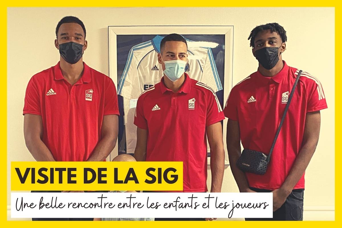 Le club de basket de Strasbourg rend visite aux enfants malades