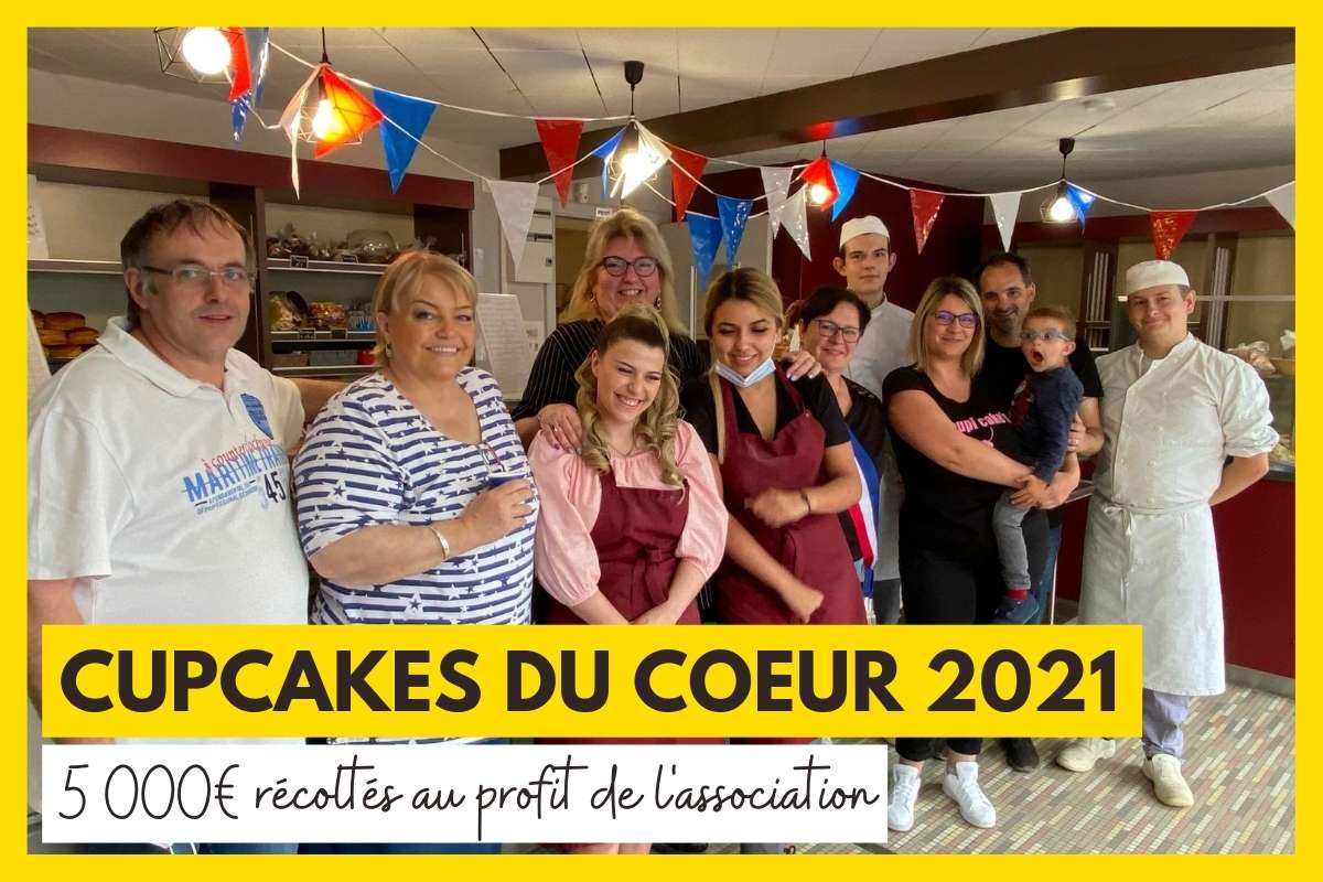 une maman réalise une vente de cupcakes au profit de l'association arame